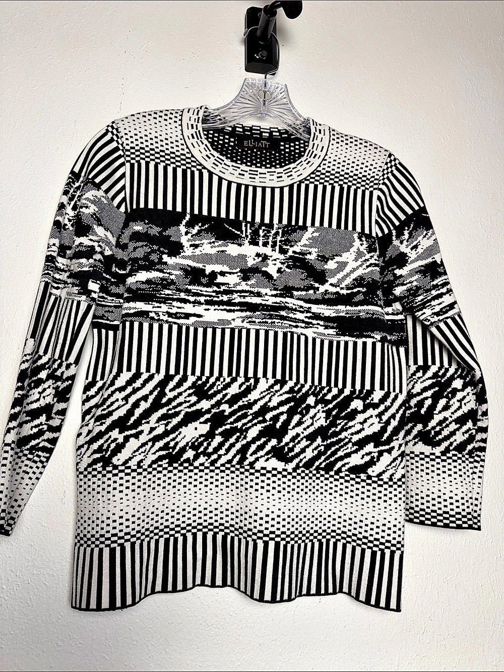 ELLIATT Geometric Crew Neck Sweater in Black & White Like New